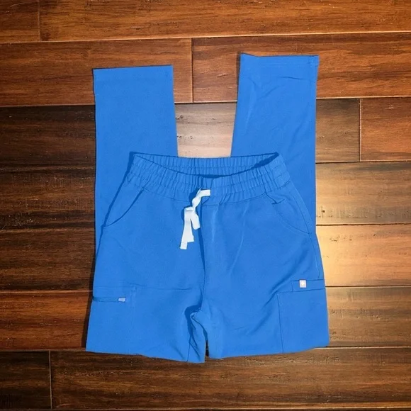 Figs Ladies Scrub Set - Picture 6 of 7